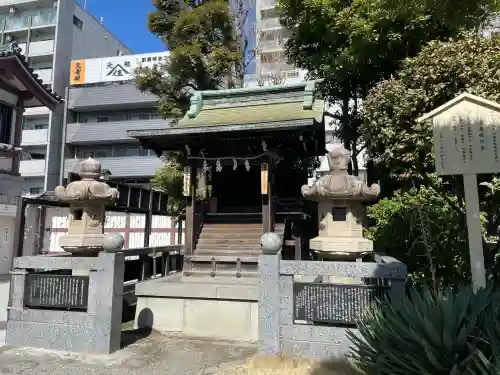 川崎大師（平間寺）の{uncategorized: "未分類", other: "その他", undefined: "問題あり", building: "その他建物", grave: "お墓", sacred_gate: "鳥居", guardian: "狛犬", statue: "像", buddha: "仏像", history: "歴史", nature: "自然", garden: "庭園", animal: "動物", pagoda: "塔", temizu: "手水舎", mountain_gate: "山門・神門", sanctuary: "本殿・本堂", subordinate: "末社・摂社", art: "芸術", scenery: "景色", jizo: "地蔵", ema: "絵馬", goshuin: "御朱印", omikuji: "おみくじ", items: "授与品その他", amulet: "お守り", goshuincho: "御朱印帳", eats: "食事", festival: "お祭り", votive_dance: "神楽", shichigosan: "七五三参", wedding: "結婚式", experience: "体験その他", initially: "初詣", around: "周辺", anti_infection: "感染症対策"}