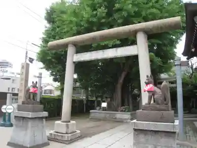 飛木稲荷神社の鳥居