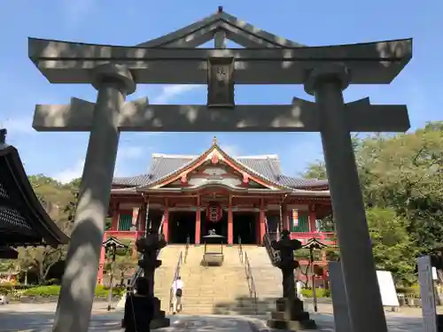 瀧泉寺（目黒不動尊）の鳥居