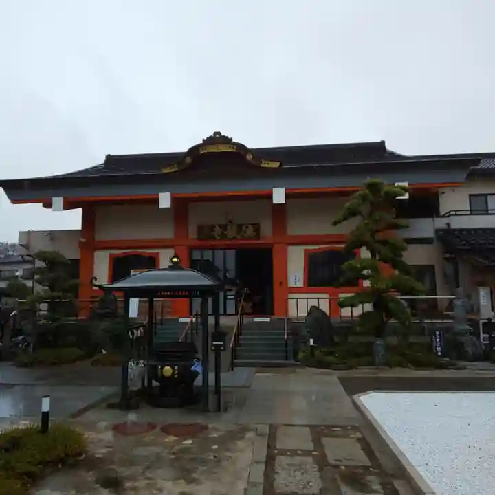 徳蔵寺の本殿・本堂