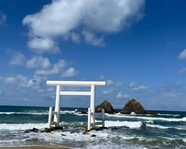 櫻井神社の{uncategorized: "未分類", other: "その他", undefined: "問題あり", building: "その他建物", grave: "お墓", sacred_gate: "鳥居", guardian: "狛犬", statue: "像", buddha: "仏像", history: "歴史", nature: "自然", garden: "庭園", animal: "動物", pagoda: "塔", temizu: "手水舎", mountain_gate: "山門・神門", sanctuary: "本殿・本堂", subordinate: "末社・摂社", art: "芸術", scenery: "景色", jizo: "地蔵", ema: "絵馬", goshuin: "御朱印", omikuji: "おみくじ", items: "授与品その他", amulet: "お守り", goshuincho: "御朱印帳", eats: "食事", festival: "お祭り", votive_dance: "神楽", shichigosan: "七五三参", wedding: "結婚式", experience: "体験その他", initially: "初詣", around: "周辺", anti_infection: "感染症対策"}