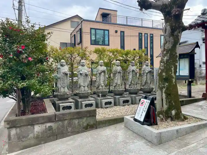 浄心寺の{uncategorized: "未分類", other: "その他", undefined: "問題あり", building: "その他建物", grave: "お墓", sacred_gate: "鳥居", guardian: "狛犬", statue: "像", buddha: "仏像", history: "歴史", nature: "自然", garden: "庭園", animal: "動物", pagoda: "塔", temizu: "手水舎", mountain_gate: "山門・神門", sanctuary: "本殿・本堂", subordinate: "末社・摂社", art: "芸術", scenery: "景色", jizo: "地蔵", ema: "絵馬", goshuin: "御朱印", omikuji: "おみくじ", items: "授与品その他", amulet: "お守り", goshuincho: "御朱印帳", eats: "食事", festival: "お祭り", votive_dance: "神楽", shichigosan: "七五三参", wedding: "結婚式", experience: "体験その他", initially: "初詣", around: "周辺", anti_infection: "感染症対策"}