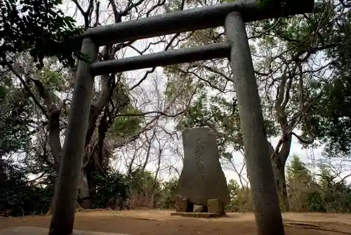 春日部八幡神社の鳥居