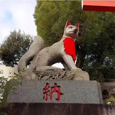 京濱伏見稲荷神社の狛犬