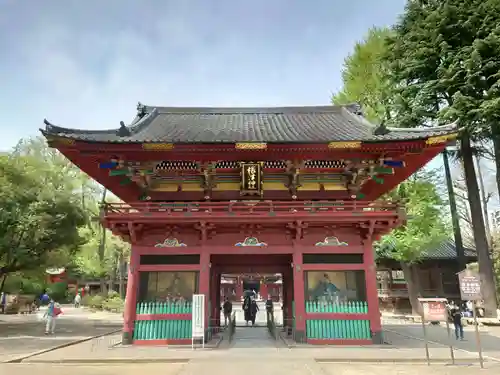 根津神社の山門・神門