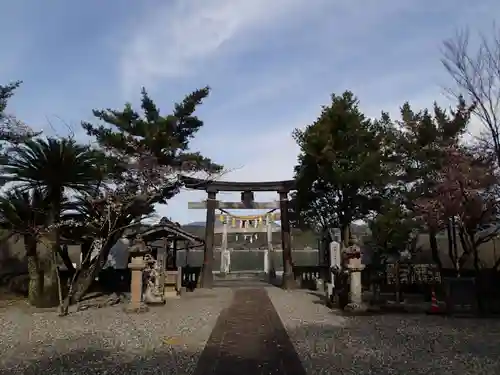 鳴無神社の鳥居