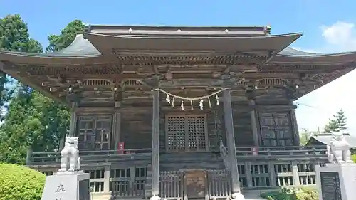 諏訪神社の本殿・本堂