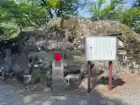 白瀧神社の{uncategorized: "未分類", other: "その他", undefined: "問題あり", building: "その他建物", grave: "お墓", sacred_gate: "鳥居", guardian: "狛犬", statue: "像", buddha: "仏像", history: "歴史", nature: "自然", garden: "庭園", animal: "動物", pagoda: "塔", temizu: "手水舎", mountain_gate: "山門・神門", sanctuary: "本殿・本堂", subordinate: "末社・摂社", art: "芸術", scenery: "景色", jizo: "地蔵", ema: "絵馬", goshuin: "御朱印", omikuji: "おみくじ", items: "授与品その他", amulet: "お守り", goshuincho: "御朱印帳", eats: "食事", festival: "お祭り", votive_dance: "神楽", shichigosan: "七五三参", wedding: "結婚式", experience: "体験その他", initially: "初詣", around: "周辺", anti_infection: "感染症対策"}