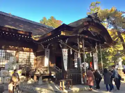 武田神社の本殿・本堂