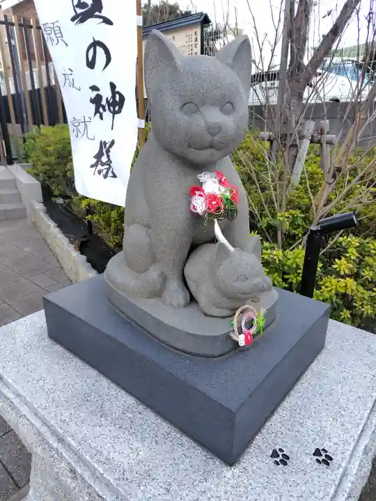 駒込妙義神社の{uncategorized: "未分類", other: "その他", undefined: "問題あり", building: "その他建物", grave: "お墓", sacred_gate: "鳥居", guardian: "狛犬", statue: "像", buddha: "仏像", history: "歴史", nature: "自然", garden: "庭園", animal: "動物", pagoda: "塔", temizu: "手水舎", mountain_gate: "山門・神門", sanctuary: "本殿・本堂", subordinate: "末社・摂社", art: "芸術", scenery: "景色", jizo: "地蔵", ema: "絵馬", goshuin: "御朱印", omikuji: "おみくじ", items: "授与品その他", amulet: "お守り", goshuincho: "御朱印帳", eats: "食事", festival: "お祭り", votive_dance: "神楽", shichigosan: "七五三参", wedding: "結婚式", experience: "体験その他", initially: "初詣", around: "周辺", anti_infection: "感染症対策"}