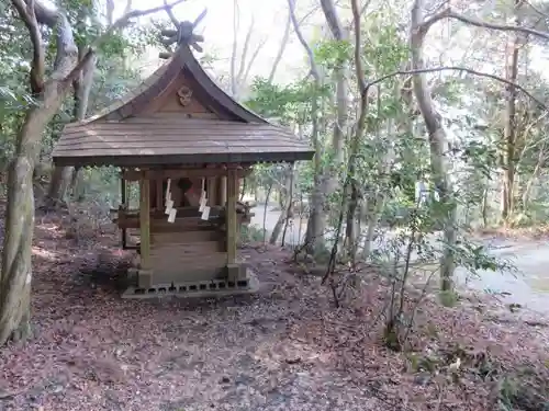 穴師坐兵主神社の末社・摂社