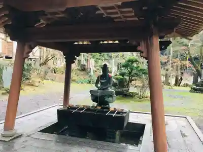 華厳寺の手水舎