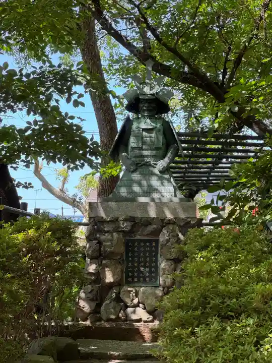 藤森神社の{uncategorized: "未分類", other: "その他", undefined: "問題あり", building: "その他建物", grave: "お墓", sacred_gate: "鳥居", guardian: "狛犬", statue: "像", buddha: "仏像", history: "歴史", nature: "自然", garden: "庭園", animal: "動物", pagoda: "塔", temizu: "手水舎", mountain_gate: "山門・神門", sanctuary: "本殿・本堂", subordinate: "末社・摂社", art: "芸術", scenery: "景色", jizo: "地蔵", ema: "絵馬", goshuin: "御朱印", omikuji: "おみくじ", items: "授与品その他", amulet: "お守り", goshuincho: "御朱印帳", eats: "食事", festival: "お祭り", votive_dance: "神楽", shichigosan: "七五三参", wedding: "結婚式", experience: "体験その他", initially: "初詣", around: "周辺", anti_infection: "感染症対策"}