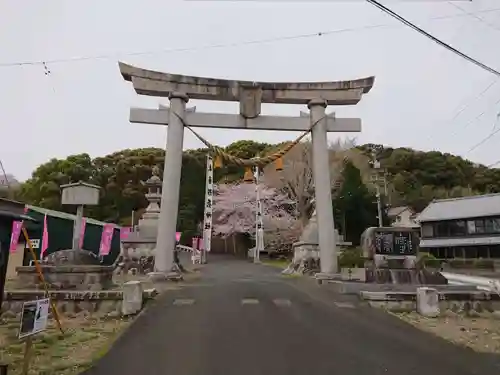 形原神社の鳥居