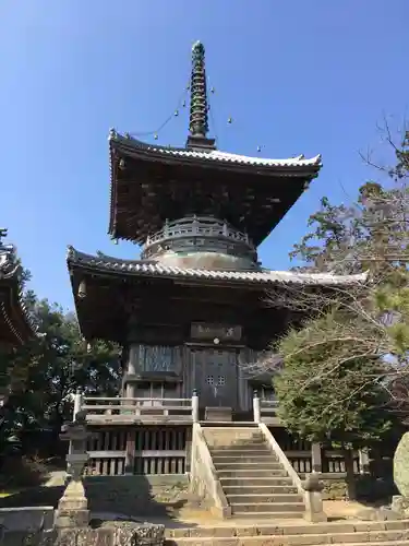 霊山寺の塔