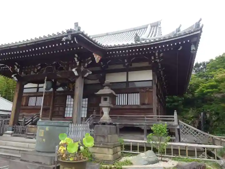 妙蓮寺の本殿・本堂