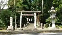 諏訪神社の鳥居