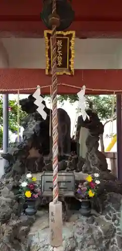 榎戸稲荷神社の仏像