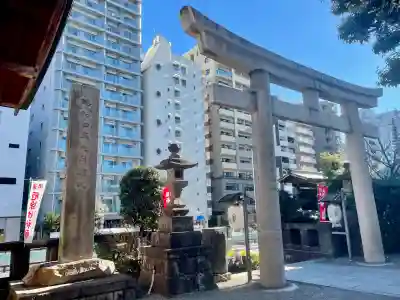 大鳥神社の{uncategorized: "未分類", other: "その他", undefined: "問題あり", building: "その他建物", grave: "お墓", sacred_gate: "鳥居", guardian: "狛犬", statue: "像", buddha: "仏像", history: "歴史", nature: "自然", garden: "庭園", animal: "動物", pagoda: "塔", temizu: "手水舎", mountain_gate: "山門・神門", sanctuary: "本殿・本堂", subordinate: "末社・摂社", art: "芸術", scenery: "景色", jizo: "地蔵", ema: "絵馬", goshuin: "御朱印", omikuji: "おみくじ", items: "授与品その他", amulet: "お守り", goshuincho: "御朱印帳", eats: "食事", festival: "お祭り", votive_dance: "神楽", shichigosan: "七五三参", wedding: "結婚式", experience: "体験その他", initially: "初詣", around: "周辺", anti_infection: "感染症対策"}