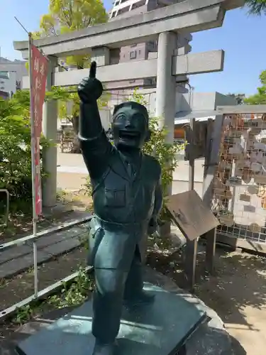 亀有香取神社の像