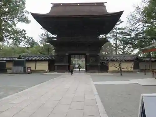 香椎宮の山門・神門