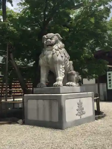 寒川神社の狛犬