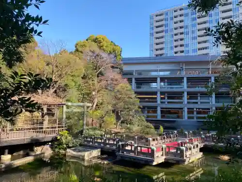 東郷神社の{uncategorized: "未分類", other: "その他", undefined: "問題あり", building: "その他建物", grave: "お墓", sacred_gate: "鳥居", guardian: "狛犬", statue: "像", buddha: "仏像", history: "歴史", nature: "自然", garden: "庭園", animal: "動物", pagoda: "塔", temizu: "手水舎", mountain_gate: "山門・神門", sanctuary: "本殿・本堂", subordinate: "末社・摂社", art: "芸術", scenery: "景色", jizo: "地蔵", ema: "絵馬", goshuin: "御朱印", omikuji: "おみくじ", items: "授与品その他", amulet: "お守り", goshuincho: "御朱印帳", eats: "食事", festival: "お祭り", votive_dance: "神楽", shichigosan: "七五三参", wedding: "結婚式", experience: "体験その他", initially: "初詣", around: "周辺", anti_infection: "感染症対策"}