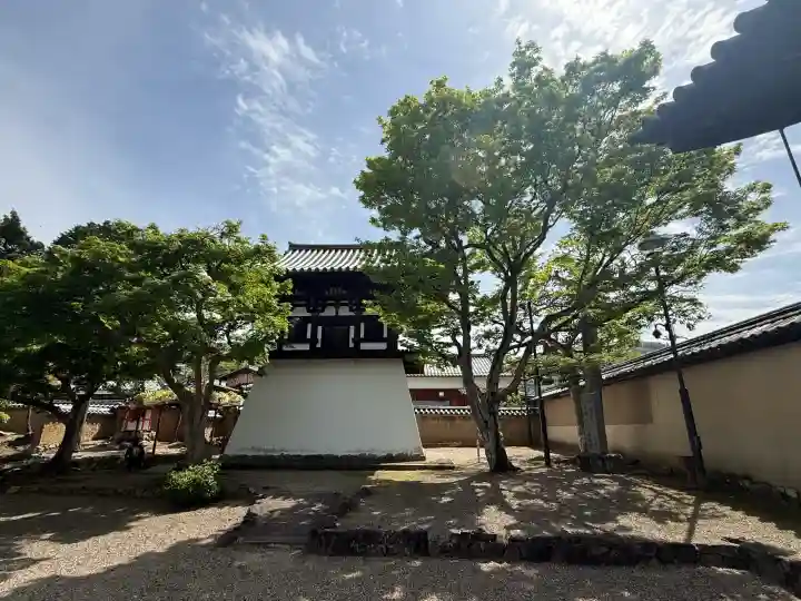 新薬師寺の{uncategorized: "未分類", other: "その他", undefined: "問題あり", building: "その他建物", grave: "お墓", sacred_gate: "鳥居", guardian: "狛犬", statue: "像", buddha: "仏像", history: "歴史", nature: "自然", garden: "庭園", animal: "動物", pagoda: "塔", temizu: "手水舎", mountain_gate: "山門・神門", sanctuary: "本殿・本堂", subordinate: "末社・摂社", art: "芸術", scenery: "景色", jizo: "地蔵", ema: "絵馬", goshuin: "御朱印", omikuji: "おみくじ", items: "授与品その他", amulet: "お守り", goshuincho: "御朱印帳", eats: "食事", festival: "お祭り", votive_dance: "神楽", shichigosan: "七五三参", wedding: "結婚式", experience: "体験その他", initially: "初詣", around: "周辺", anti_infection: "感染症対策"}