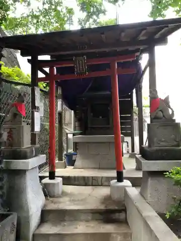 白菊稲荷の本殿・本堂