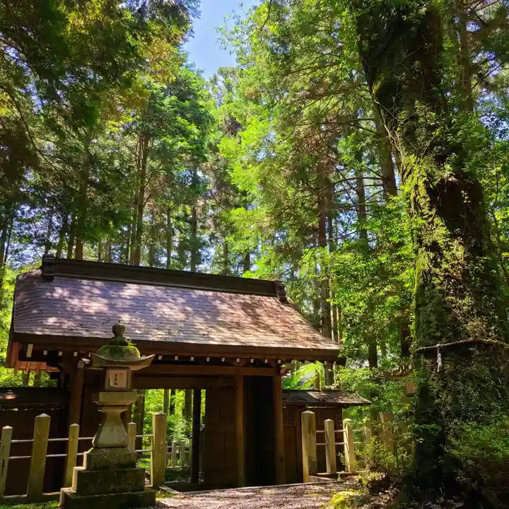 八幡神社松平東照宮の山門・神門
