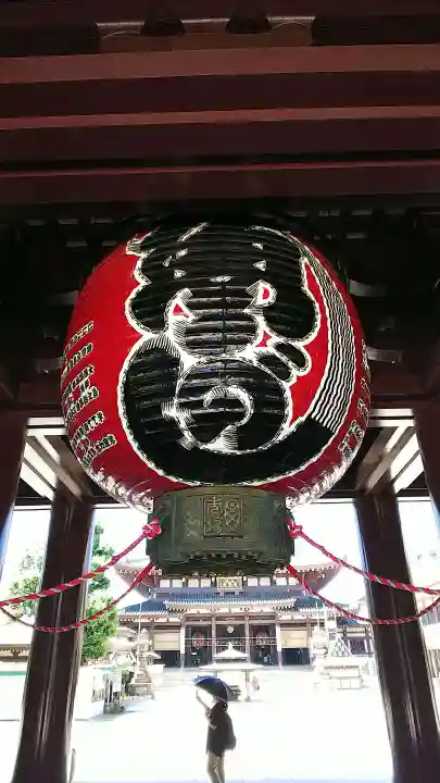 川崎大師(平間寺)の山門・神門