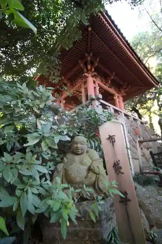 品川寺の像