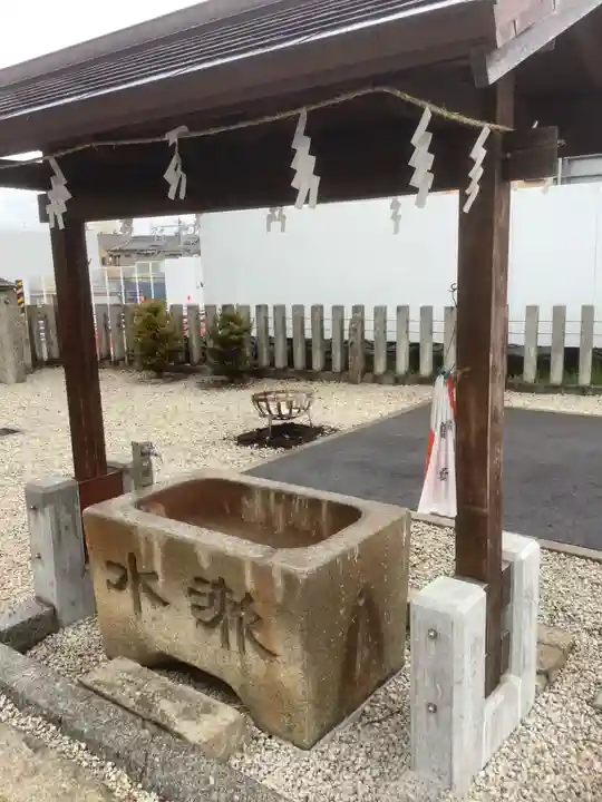 橋詰神社の手水舎