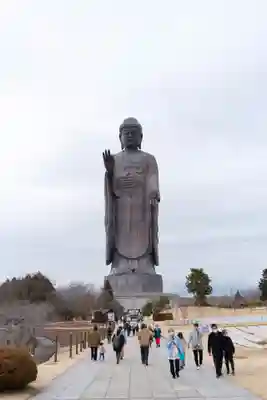東本願寺本廟 牛久浄苑（牛久大仏）の仏像