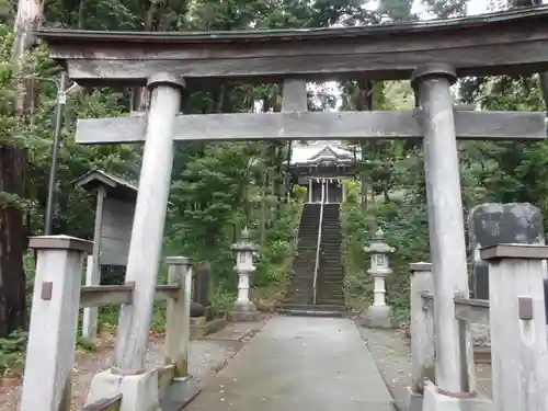 西八朔杉山神社の鳥居