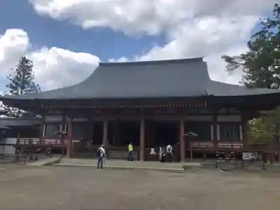 毛越寺の本殿・本堂