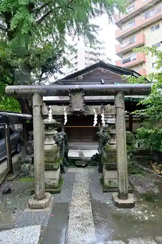 小野照崎神社の鳥居