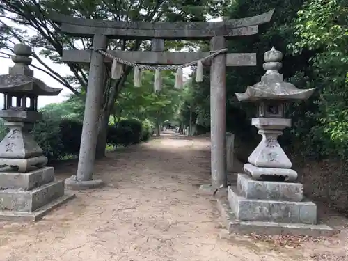 多和神社の鳥居