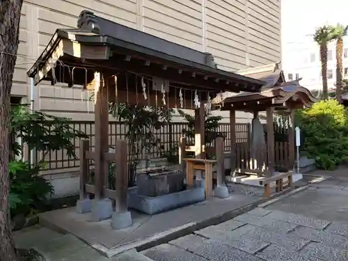 氷川鍬神社の手水