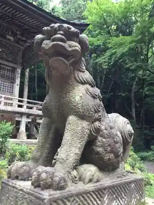 十和田神社の狛犬