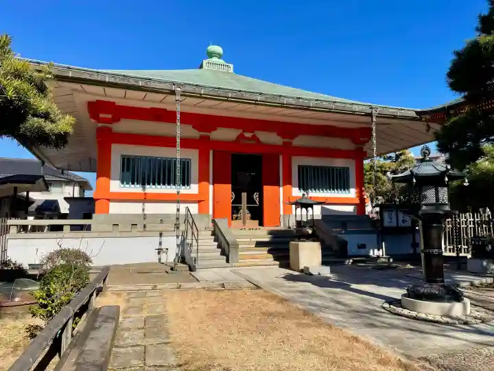 室泉寺の{uncategorized: "未分類", other: "その他", undefined: "問題あり", building: "その他建物", grave: "お墓", sacred_gate: "鳥居", guardian: "狛犬", statue: "像", buddha: "仏像", history: "歴史", nature: "自然", garden: "庭園", animal: "動物", pagoda: "塔", temizu: "手水舎", mountain_gate: "山門・神門", sanctuary: "本殿・本堂", subordinate: "末社・摂社", art: "芸術", scenery: "景色", jizo: "地蔵", ema: "絵馬", goshuin: "御朱印", omikuji: "おみくじ", items: "授与品その他", amulet: "お守り", goshuincho: "御朱印帳", eats: "食事", festival: "お祭り", votive_dance: "神楽", shichigosan: "七五三参", wedding: "結婚式", experience: "体験その他", initially: "初詣", around: "周辺", anti_infection: "感染症対策"}