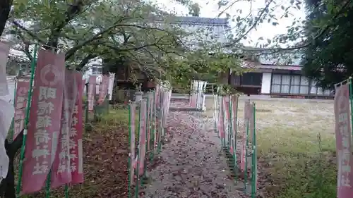 明徳稲荷神社の建物その他