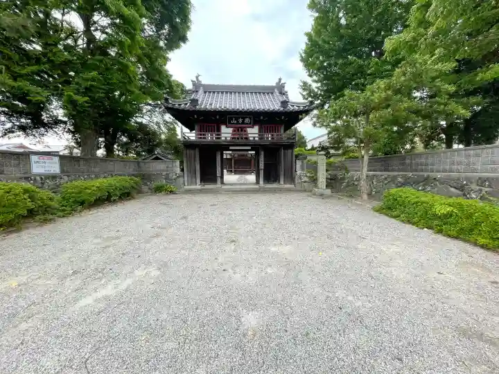 阿弥陀寺の{uncategorized: "未分類", other: "その他", undefined: "問題あり", building: "その他建物", grave: "お墓", sacred_gate: "鳥居", guardian: "狛犬", statue: "像", buddha: "仏像", history: "歴史", nature: "自然", garden: "庭園", animal: "動物", pagoda: "塔", temizu: "手水舎", mountain_gate: "山門・神門", sanctuary: "本殿・本堂", subordinate: "末社・摂社", art: "芸術", scenery: "景色", jizo: "地蔵", ema: "絵馬", goshuin: "御朱印", omikuji: "おみくじ", items: "授与品その他", amulet: "お守り", goshuincho: "御朱印帳", eats: "食事", festival: "お祭り", votive_dance: "神楽", shichigosan: "七五三参", wedding: "結婚式", experience: "体験その他", initially: "初詣", around: "周辺", anti_infection: "感染症対策"}