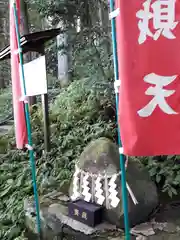 新山神社の建物その他