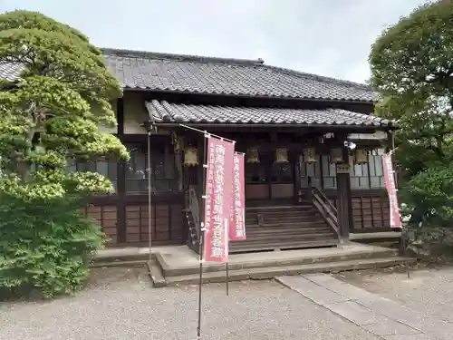 観音寺の本殿