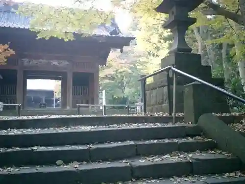 妙本寺の山門