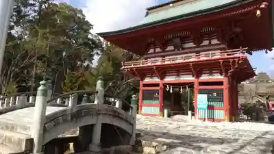 飯野八幡宮の山門・神門