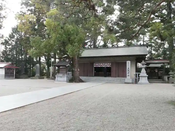 黒磯神社の本殿・本堂