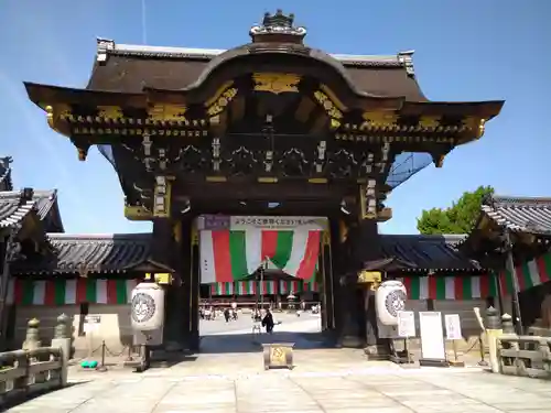 本願寺（西本願寺）の山門