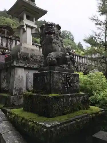 古峯神社の狛犬